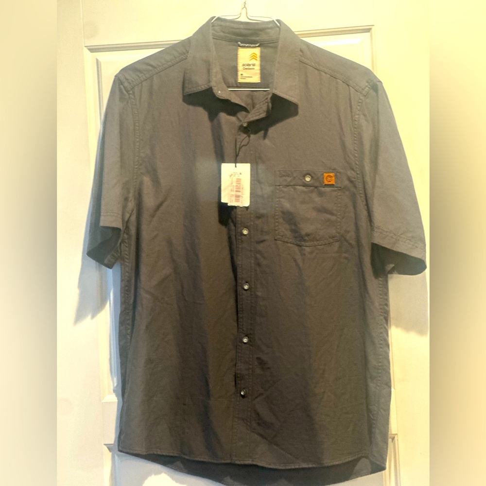 Solaris Men's Gray Short Sleeve Shirt-Large